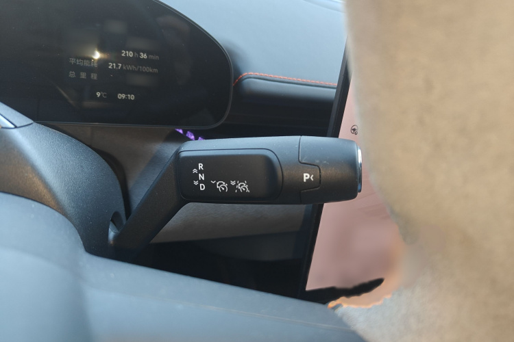 极氪007 2024款 四驱性能版 100kWh局部细节18