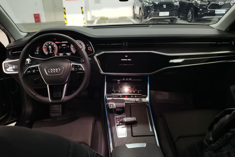 奥迪A6L 2024款 45 TFSI quattro 尊享致雅型中控内饰7002
