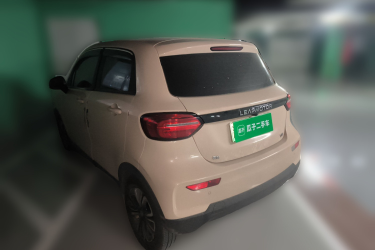 零跑汽车 零跑T03 2021款 400舒享版车身外观5