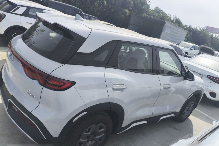 比亚迪 元UP 2025款 301KM 领航型车身外观6003