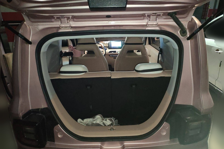 吉利银河 2024款 熊猫mini 200km 耐力熊局部细节23