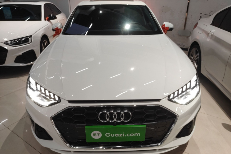 奥迪A4L 2022款 40 TFSI 时尚动感型车身外观2