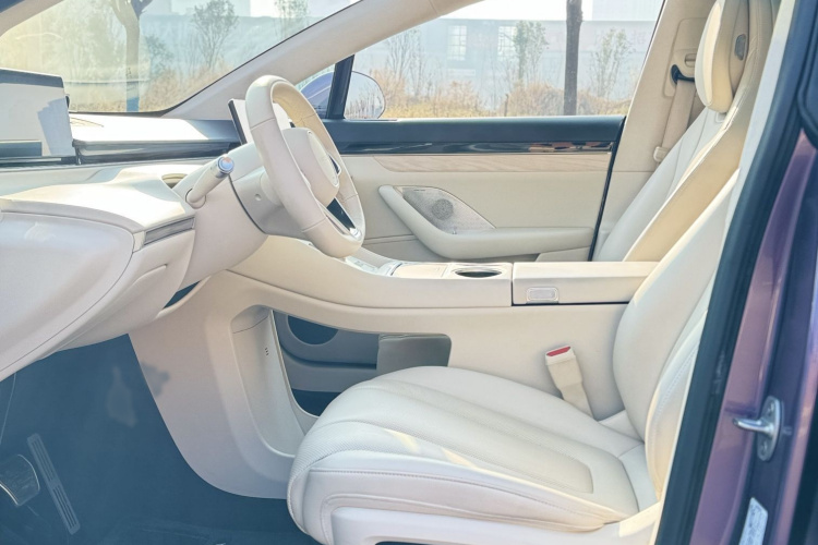 鸿蒙智行 智界R7 2025款 增程 251km Max中控内饰7001