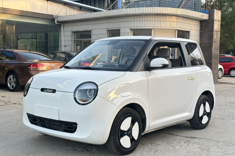 长安启源 长安Lumin 2022款 155km 清甜款车身外观1