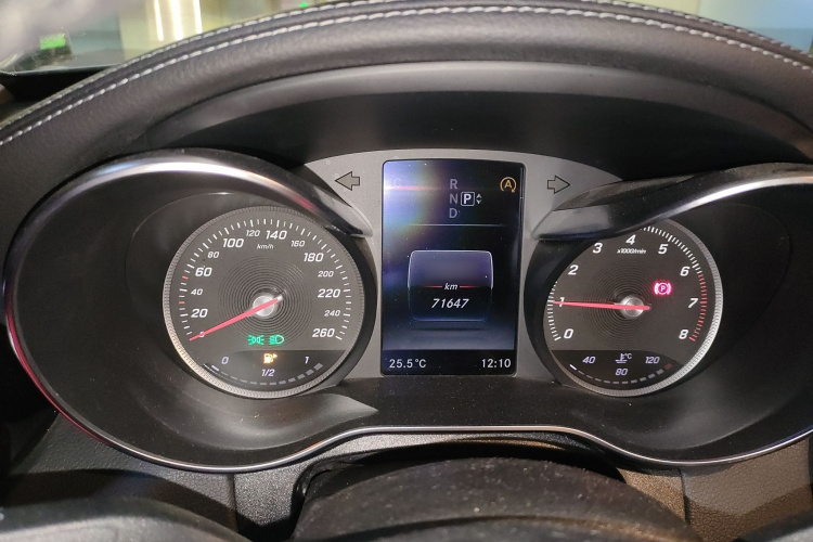 奔驰C级 2015款 C 180 L 运动型局部细节14