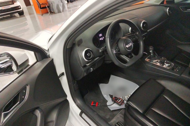 奥迪A3 2019款 Limousine 35 TFSI 运动型 国V中控内饰20