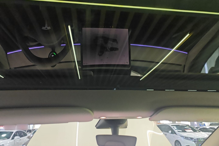 特斯拉 Model Y 2023款 长续航全轮驱动版中控内饰22