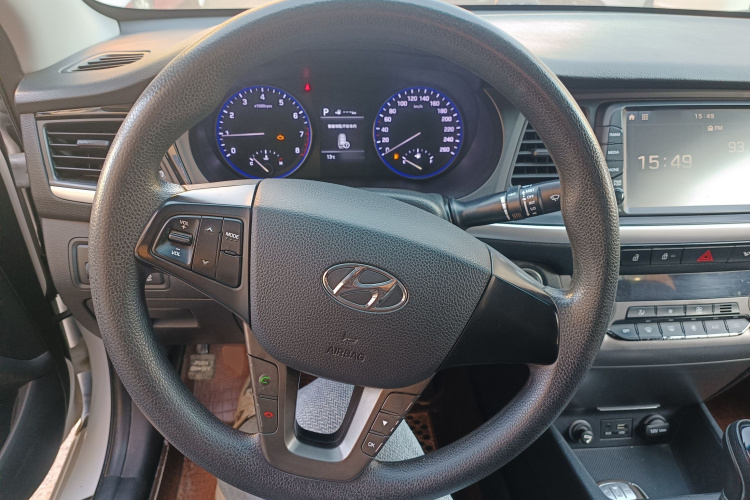 现代 名图 2017款 1.6T 自动智能型GLS 国V中控内饰13