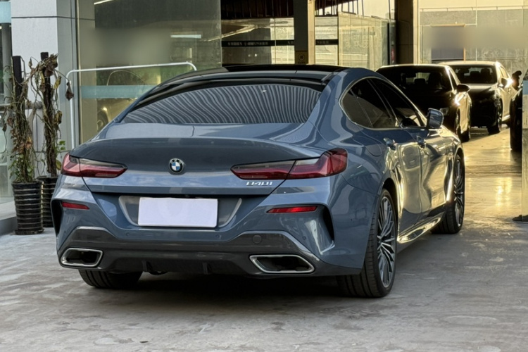 宝马8系 2021款 改款 840i 四门轿跑车 M运动套装车身外观6005