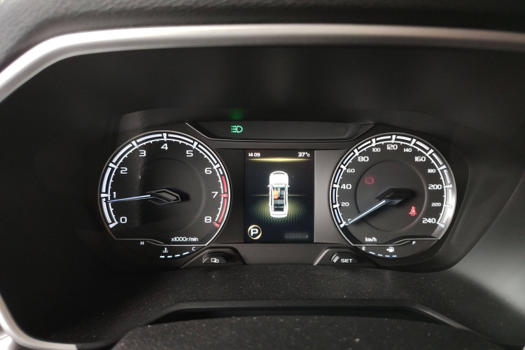 吉利汽车 远景X6 2020款 1.4T CVT尊贵型局部细节14