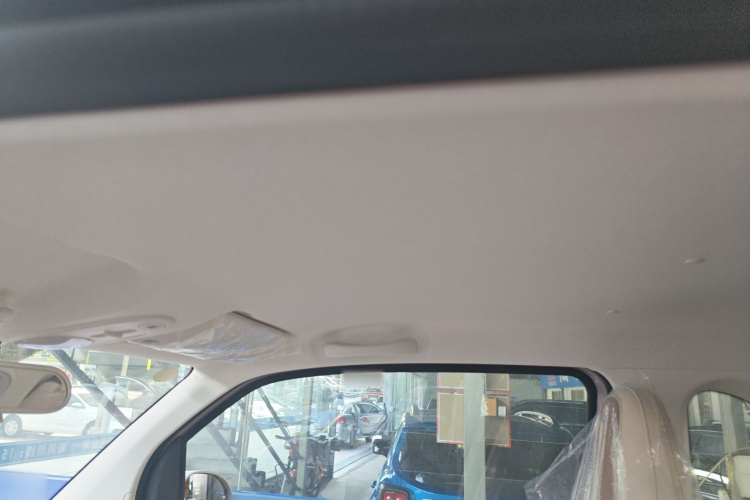 奔腾小马 2026款 222km 闪耀马中控内饰22