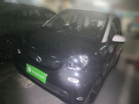 smart fortwo 2015款 1.0L 52千瓦硬顶激情版