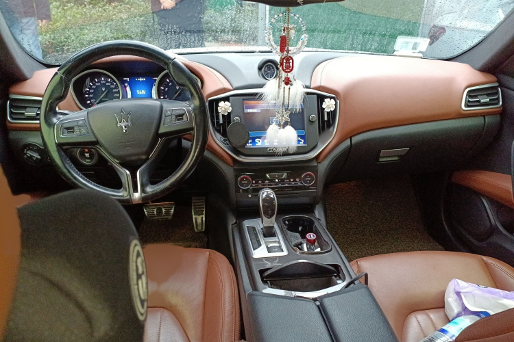 玛莎拉蒂 Ghibli 2014款 3.0T 标准版中控内饰7002