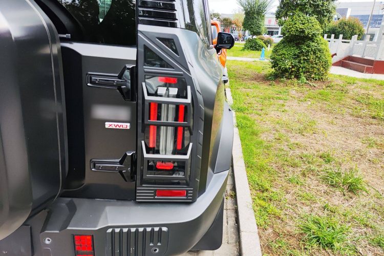 捷途旅行者 2023款 2.0T 四驱穿越PRO+车身外观9