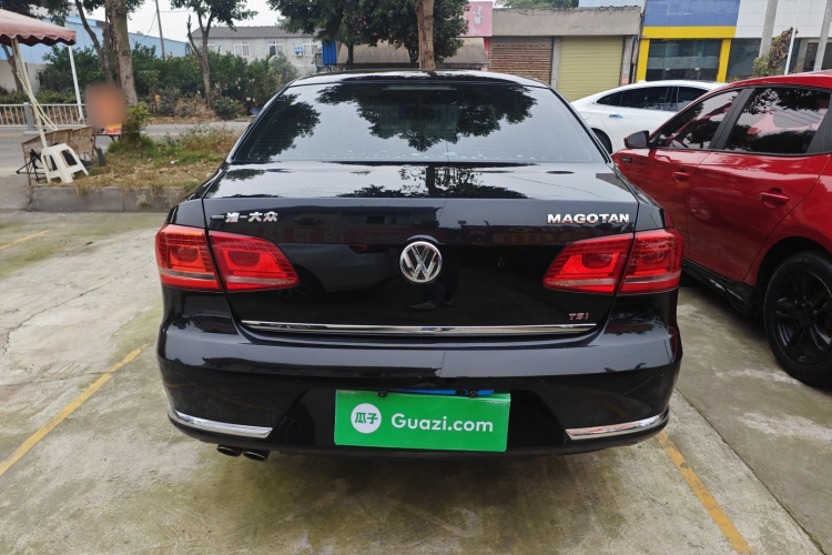 大众 迈腾 2015款 改款 2.0TSI 豪华型车身外观6