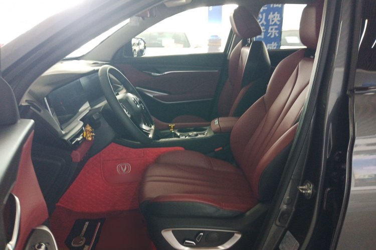 长安CS75 PLUS 2020款 1.5T 自动尊贵型中控内饰19