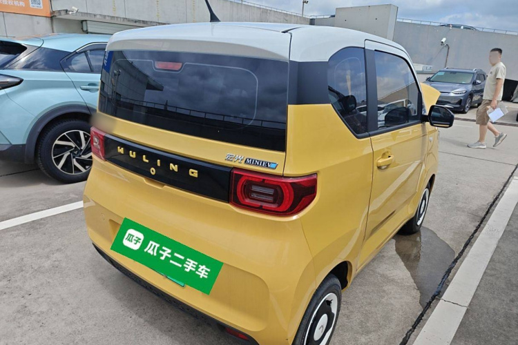 五菱汽车 宏光MINIEV 2021款 马卡龙臻享款 三元锂车身外观7