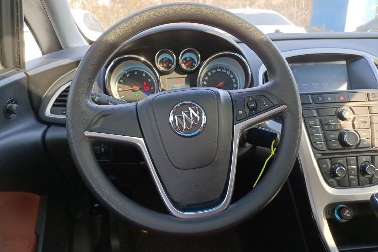 别克 英朗 2014款 XT 1.6T 自动时尚运动版局部细节13