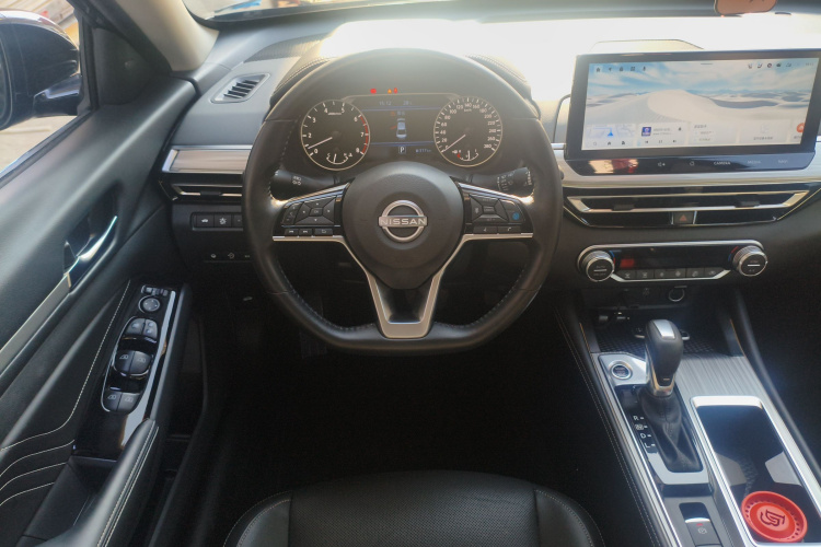 日产 天籁 2022款 2.0T XL 进享版中控内饰13