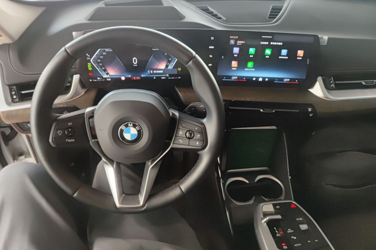 宝马X1 2023款 xDrive25Li X设计套装中控内饰7002