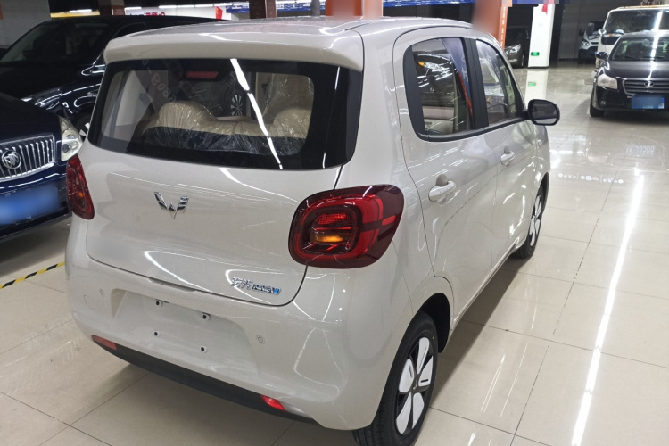 五菱汽车 宏光MINIEV 2025款 四门版 进阶款车身外观7