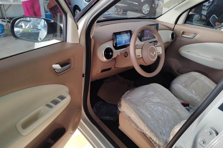 五菱汽车 宏光MINIEV 2025款 四门版 臻享+款中控内饰20