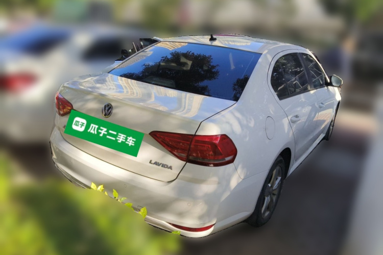 大众 朗逸 2017款 1.6L 自动风尚版车身外观7