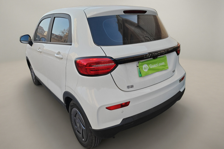 零跑汽车 零跑T03 2023款 200轻享版车身外观5