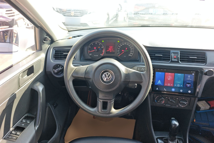 大众 桑塔纳 2015款 1.6L 自动风尚版中控内饰13