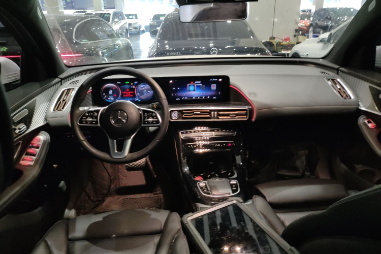 奔驰EQC 2022款 改款 EQC 400 4MATIC中控内饰12