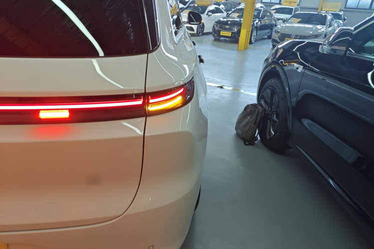 理想汽车 理想L6 2024款 Pro车身外观6006