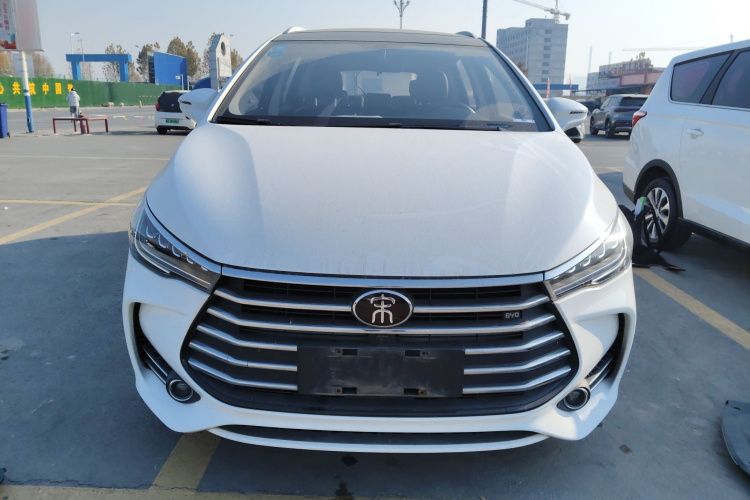 比亚迪 宋MAX 2017款 1.5T 自动智联精英型 7座车身外观2