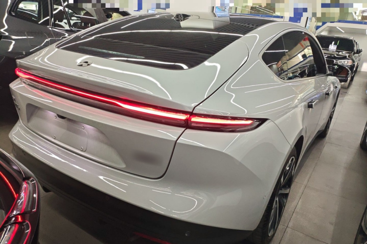 蔚来ET5 2022款 75kWh车身外观6005