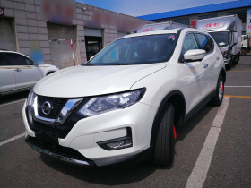 日产 奇骏 2021款 2.0L CVT 2WD XL ITS舒适纪念版