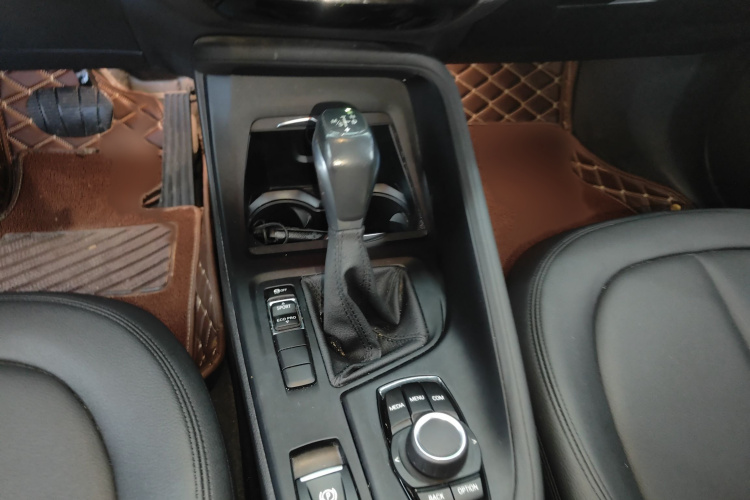 宝马X1 2018款 sDrive20Li 领先型局部细节18