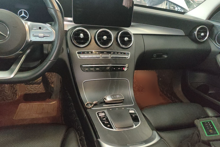 奔驰C级 2020款 改款 C 260 L 运动版局部细节16