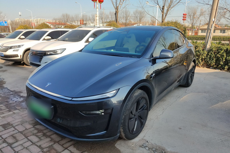 特斯拉 Model Y 2025款 后轮驱动版车身外观1