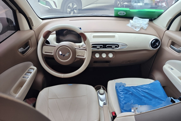 五菱汽车 宏光MINIEV 2025款 四门版 进阶款中控内饰12