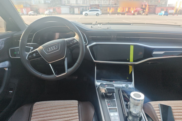 奥迪A6L 2024款 45 TFSI quattro 臻选动感型中控内饰12
