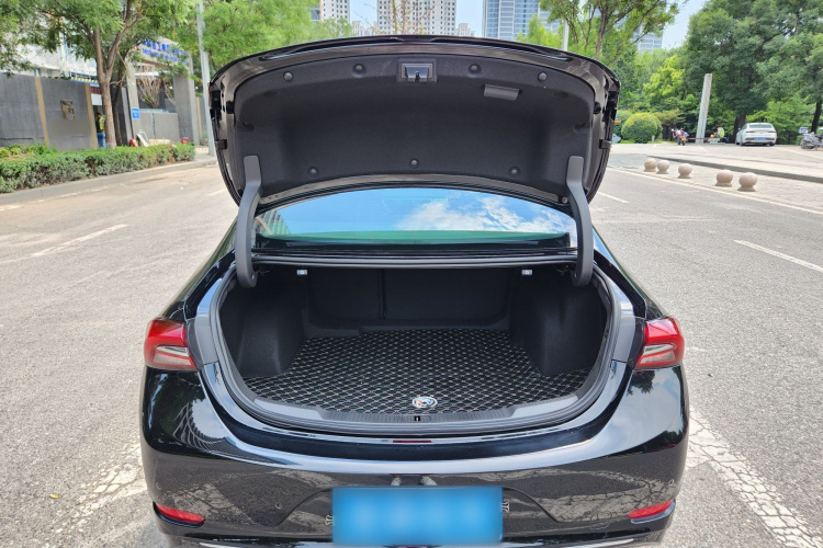 别克 君越 2022款 552T 豪华型车身外观6008