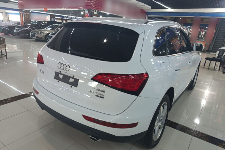 奥迪Q5 2016款 40 TFSI 技术型车身外观6005