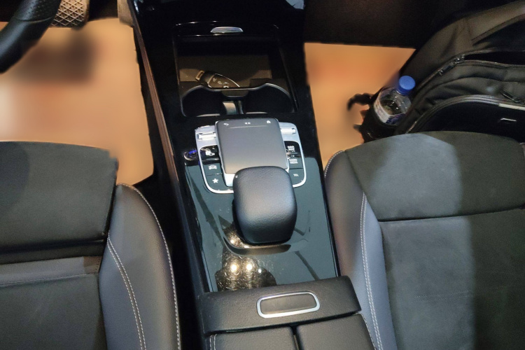 奔驰A级 2019款 改款 A 200 L 运动轿车局部细节18