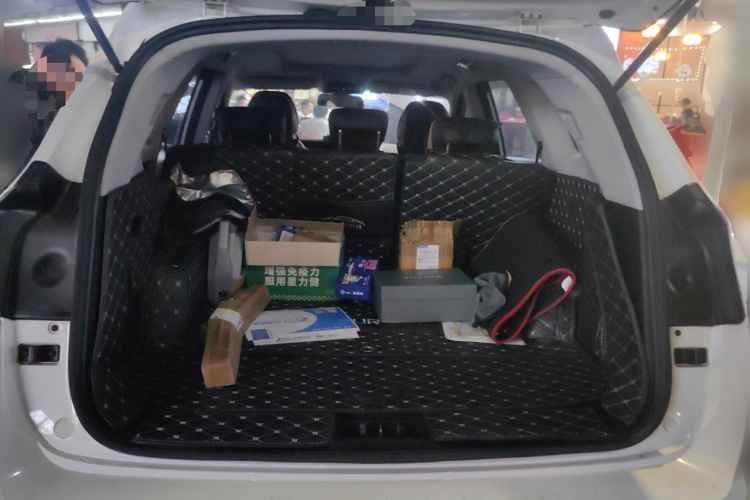 捷途X90 PLUS 2021款 1.6TD DCT别墅 5座局部细节23