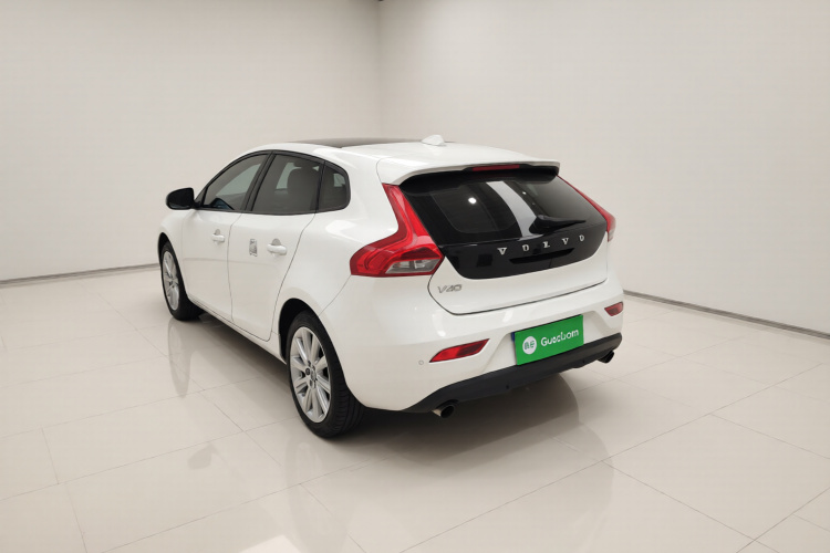 沃尔沃V40 2015款 1.6T 智逸版车身外观5