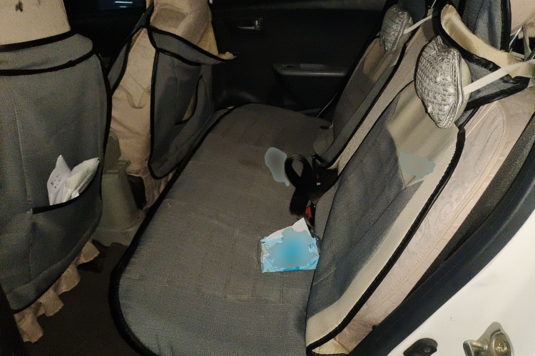 铃木 奥拓 2013款 1.0L 手动豪华型中控内饰21