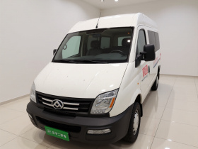 上汽大通MAXUS 新途V80 2019款 2.5T经典款6挡手动傲运通改款短轴中顶5/6座