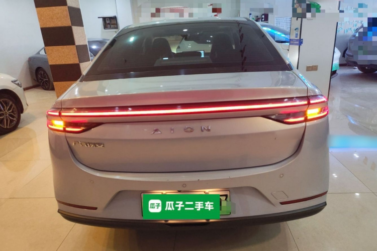 埃安 AION S Plus 2023款 70 智领版 磷酸铁锂车身外观6004