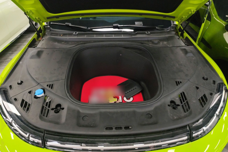 小鹏P7 2022款 670E+鹏翼版局部细节24