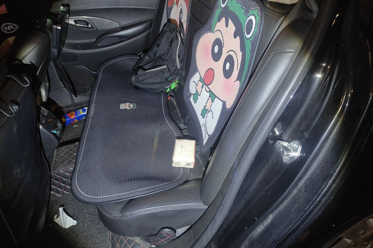 别克 君越 2011款 2.0T旗舰版中控内饰21