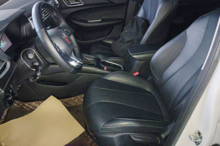 荣威i5 2019款 20T 自动4G互联超能旗舰版中控内饰19